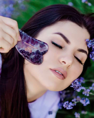 Gua sha πλάκα μασάζ προσώπου με πέτρα αμέθυστου της αρμονίας και της χαλάρωσης Crystallove - 2