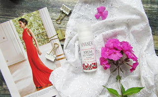 Αντιρυτιδική κρέμα ημέρας για ξηρό δέρμα με κόκκινο τριφύλλι Vianek - 2