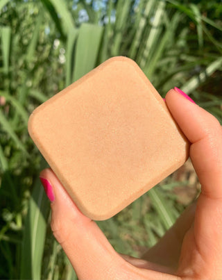 Απαλά μαυριστική λοσιόν σώματος με βούτυρο bacuri και οικολογική λάμψη Auna - 2