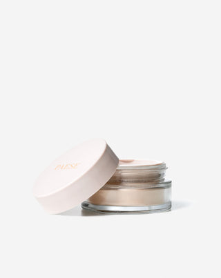 Διάφανη χαλαρή σκόνη ελιάς με ενυδατικό σύμπλεγμα από την Paese - 1