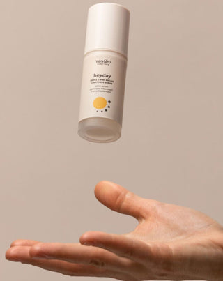 Heyday θρεπτικός, φωτιστικός ορός προσώπου με αντιοξειδωτικά και τριπλή βιταμίνη C 30 ml Resibo - 2