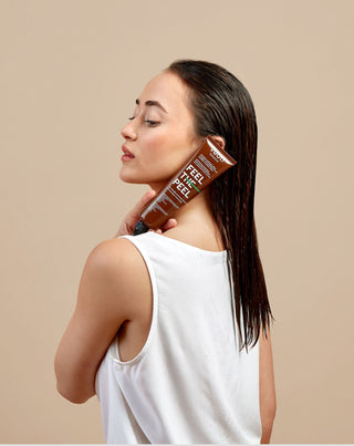 Feel the peel scrub για το τριχωτό της κεφαλής με σύμπλεγμα οξέων AHA/BHA και χυμό αλόης Veoli Botanica - 3