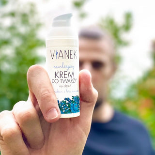 Ενυδατική κρέμα προσώπου με εκχύλισμα φύλλων πικραλίδας για ξηρό και ευαίσθητο δέρμα Vianek - 2