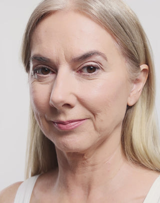 Στικ ρουζ με βούτυρο καριτέ και καστορέλαιο για γυναίκες 50+ Aggie - 6