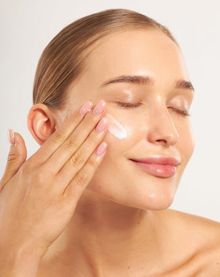 Ενυδατική αντιρυτιδική κρέμα ημέρας με έλαιο macadamia Nutridome - 2