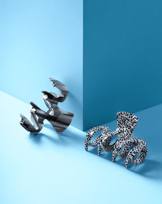 Σετ από μεγάλα τσιμπιδάκια μαλλιών - μαρμάρινα και μαύρα Twisty 2 τεμάχια