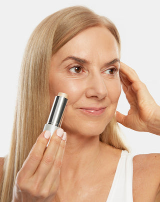 Στικ Highlighter με καστορέλαιο και βούτυρο καριτέ για ώριμο δέρμα 50+ Aggie - 3